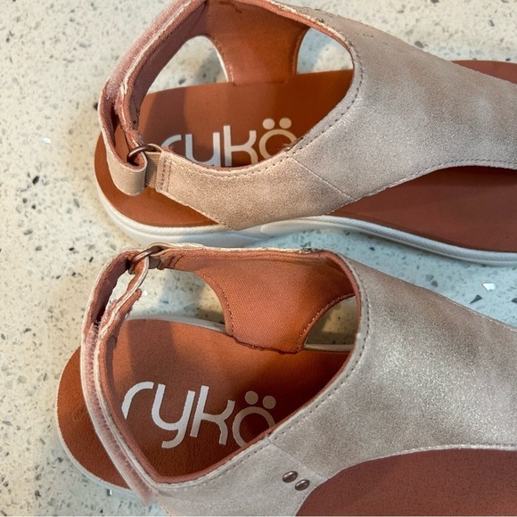 Ryka Pearlized Adjustable T strap Sandal​​​​ - Picture 4 of 8